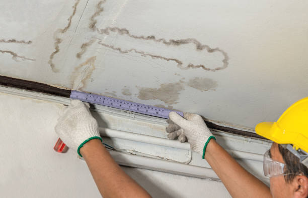 Reliable Basement Flood Cleanup contractor in Oak Brook, IL by Aqua Guard Water Damage